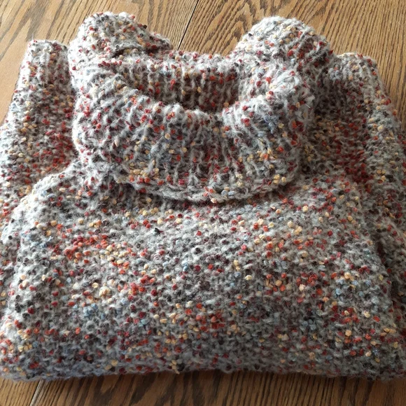 Chanky Sweater - Picture 6 of 6